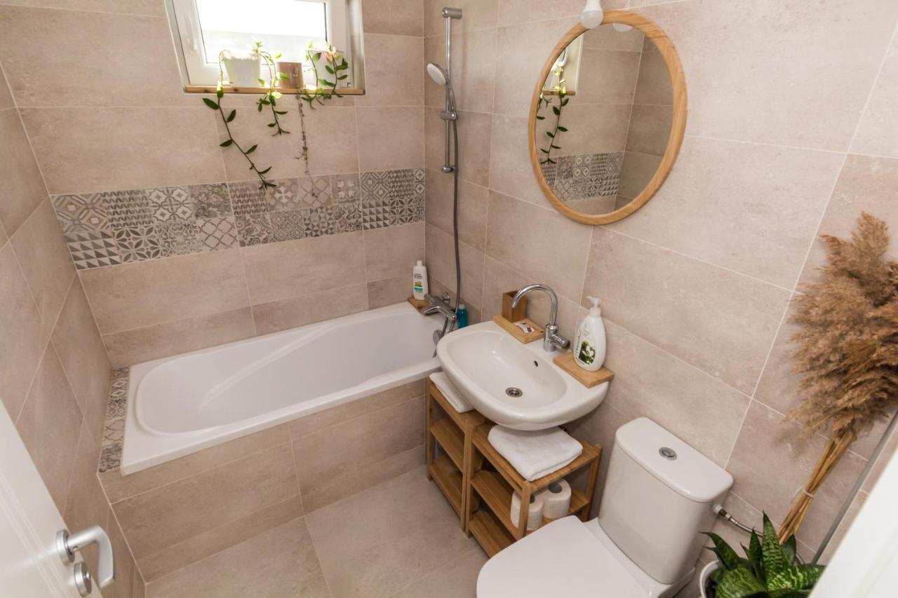 Apartamentul Cu Plante Etaj 4 Mangalia Kültér fotó